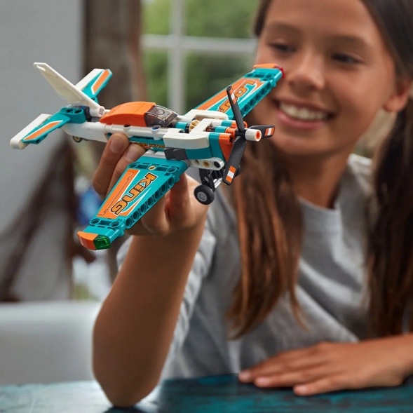 Конструктор LEGO Technic 42117 Гоночный самолёт в Ульяновске